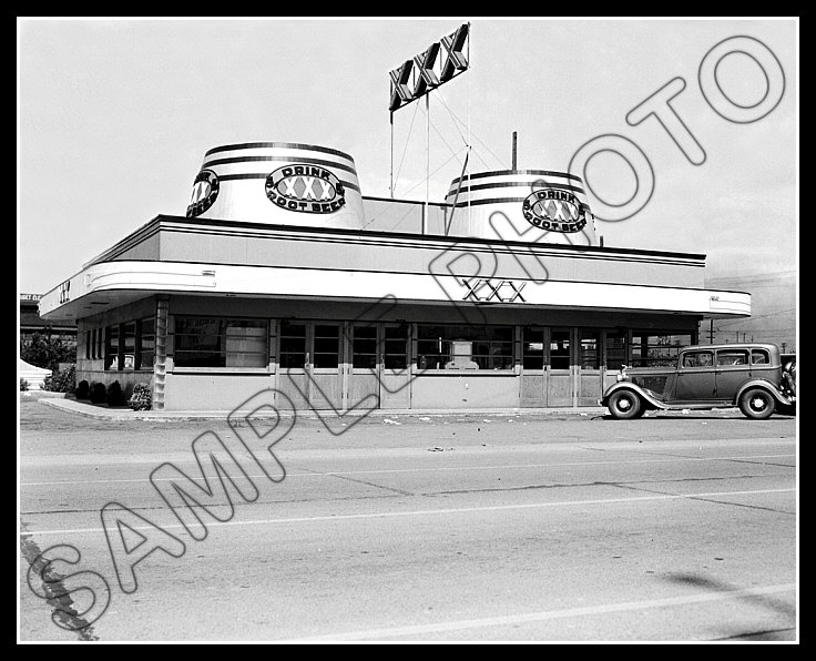 XXX Root Beer Restaurant #1 Photo 8X10  Seattle WA 1940